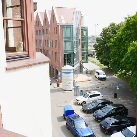 Hafen 5 *